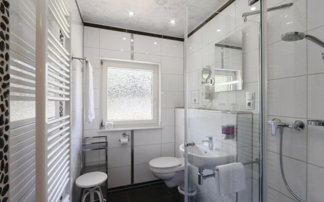 Nice Home in Thalfang With 3 Bedrooms and Wifi