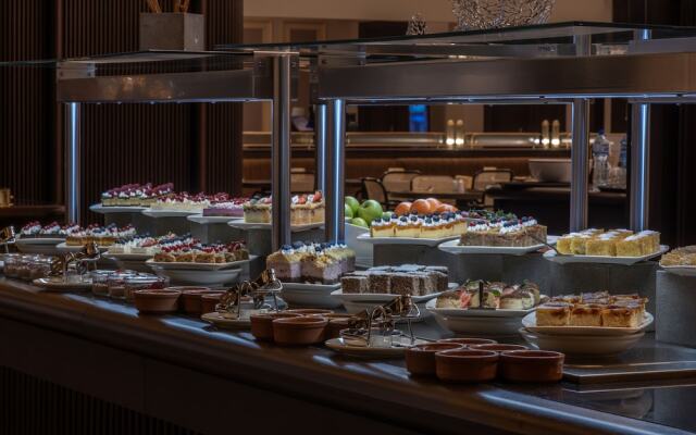 GoldenEye Hotel & Casino