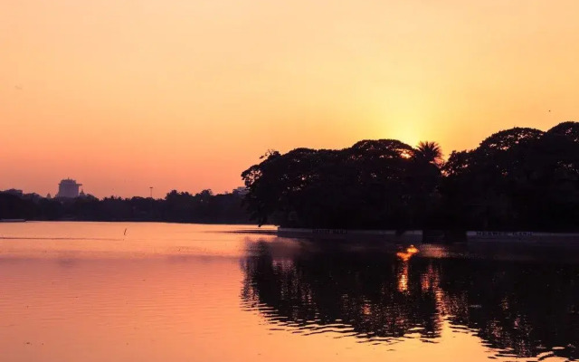 Fabhotel Queensway Park Ulsoor Lake