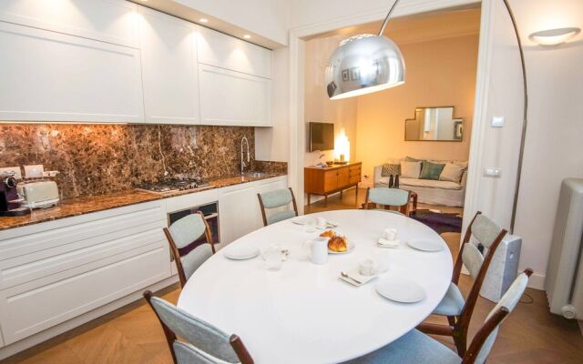 Raffaello Apartment by Firenze Prestige