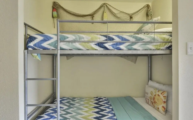 BC's Beach Condo-Victorian 6208