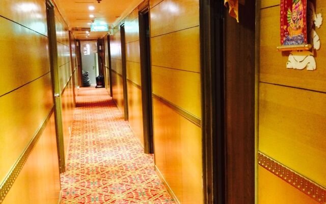 J Hotel