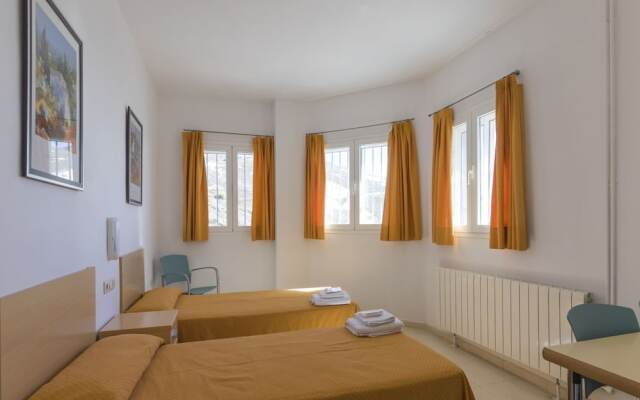 Albergue Inturjoven Sierra Nevada - Hostel