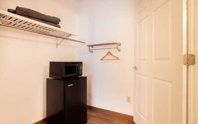 OYO Waterfront Hotel - Cape Coral/Fort Myers, FL