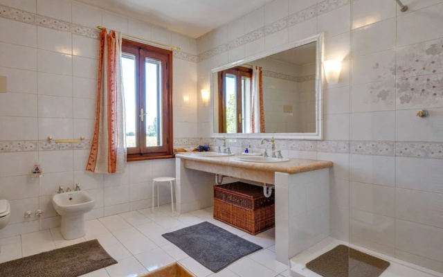 Villa in Castelbelforte Near Lago di Garda