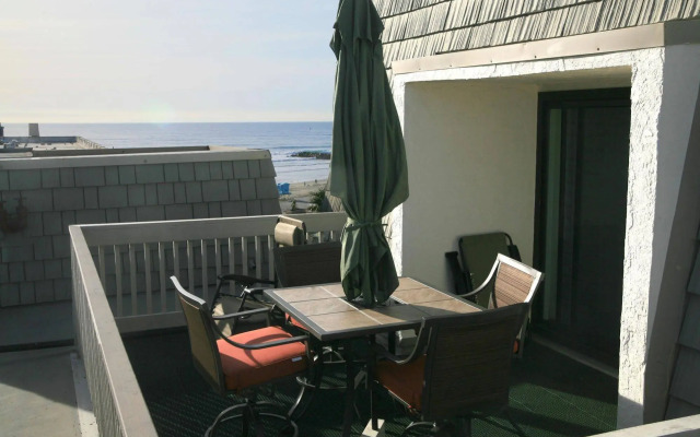 Ocean Breeze Retreat