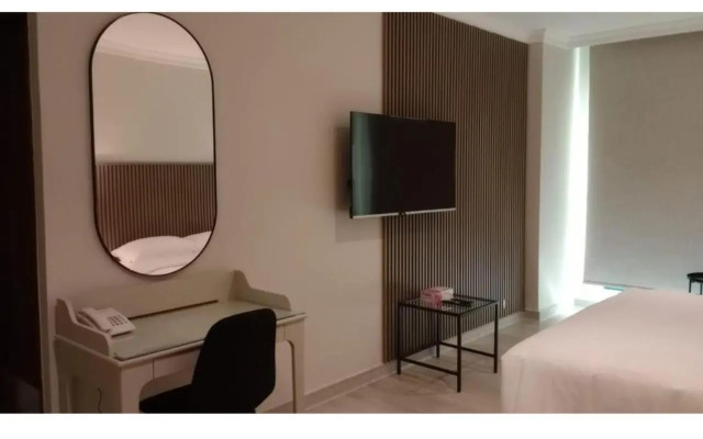 Times Square Suite Hotel