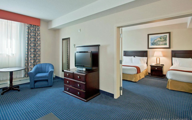 Holiday Inn Express Hotel & Suites Hinton by IHG