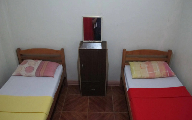 Pe're Aristo Guesthouse