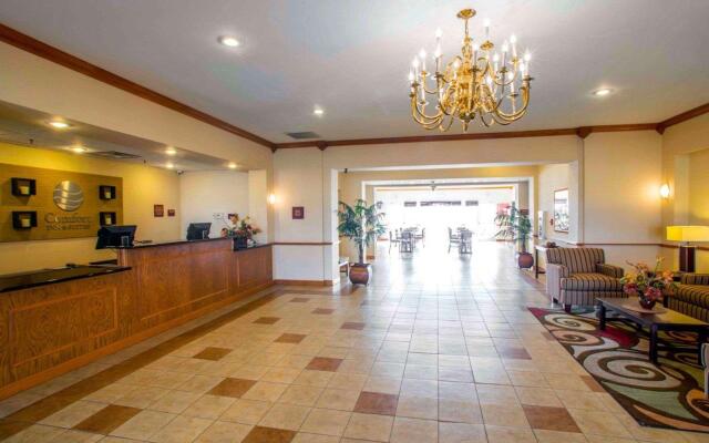 Comfort Inn & Suites Greenville I-70