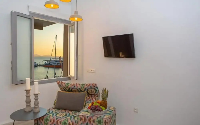 Naxos Riviera Suites