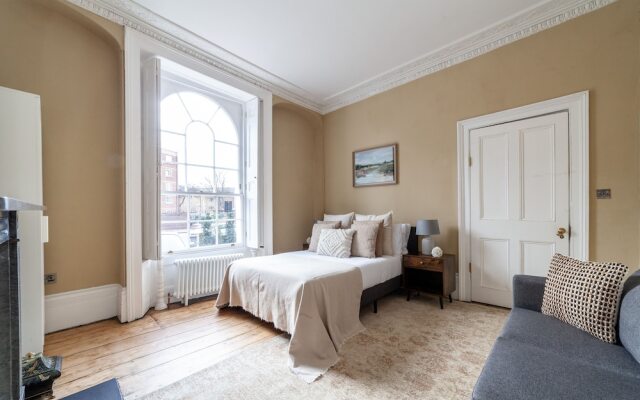 The New Cross Premier Room