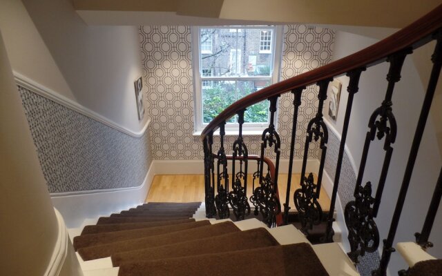 Clarincarde Gardens Apartment