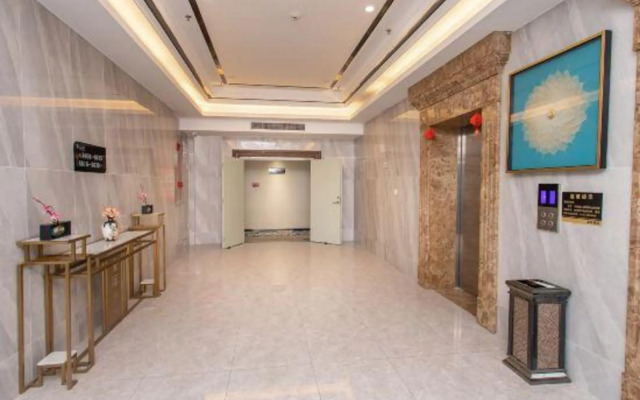 Luoding Star Hotel