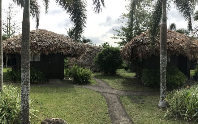 Villa Del Rey Resort CamSur powered by Cocotel