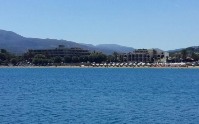 Nora Hotel