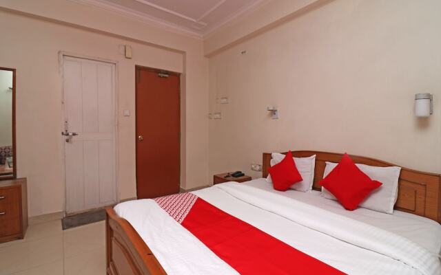 OYO 28130 Hotel Shiva