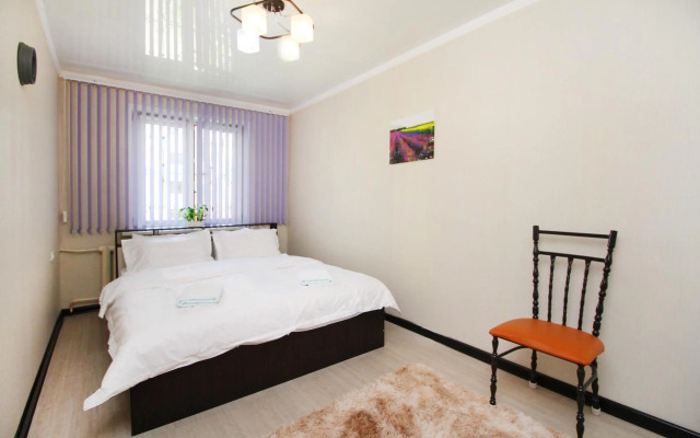 Cozy, clean apartment in Almaly district