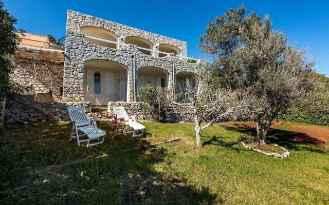 2750 Villa Petra by Barbarhouse