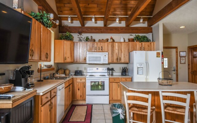 On Eagle's Wings 4 Bedroom House