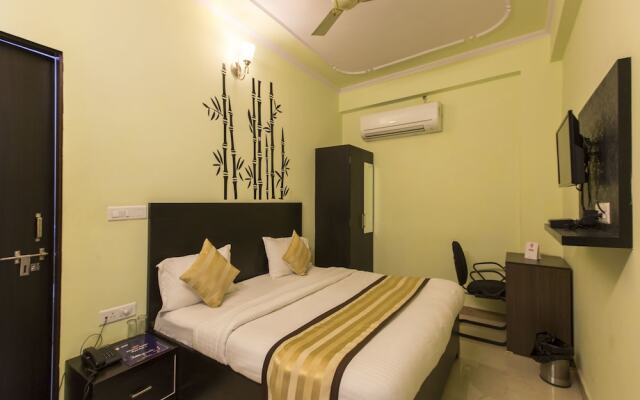 OYO 7794 Hotel Raghukul