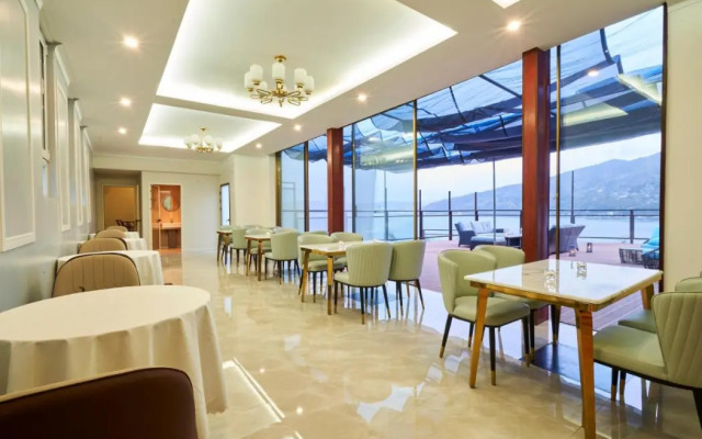 Hotel Himalaya Sea