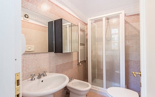 Vatican Luxury Apt