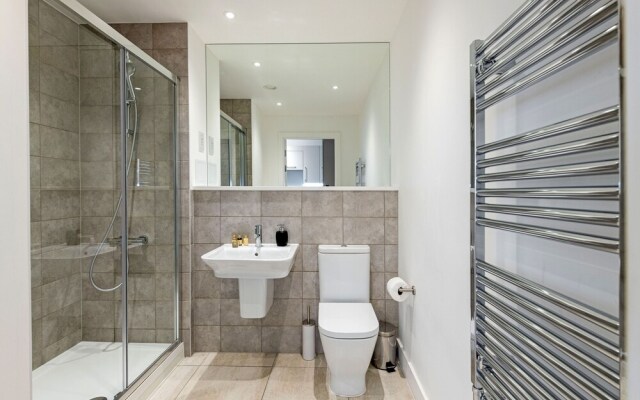 Stayo Apartments Barking Wharf