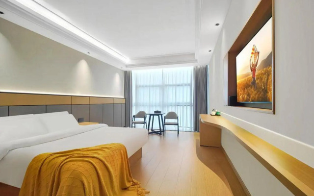 Manzhou International Hotel (Fushun Avenue)