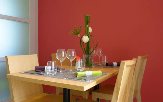 Brit Hotel Reims Croix Blandin