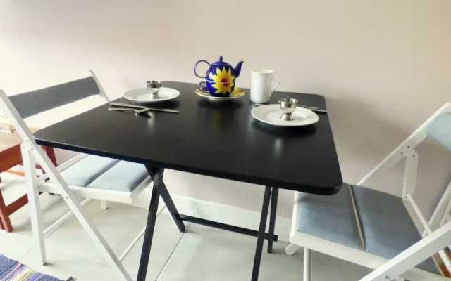 Gower - 2 Beds - Parking - EV Charger - Wifi