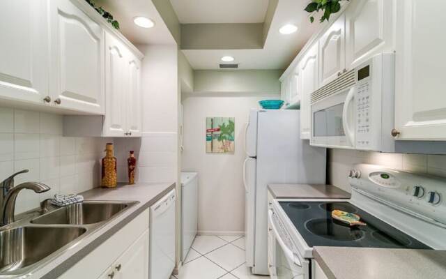 Jamaica Royale - T43 - 2 Br Condo