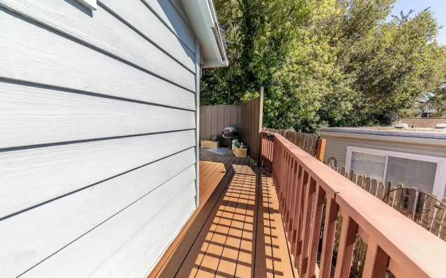 Snuggle Inn A Romantic Couples Retreat!