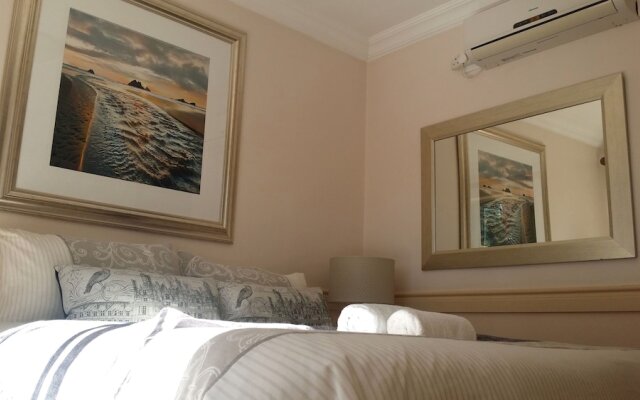 The Club House Guesthouse