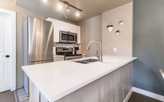 Spacious Two Bedroom Apartment in Whistler - 530