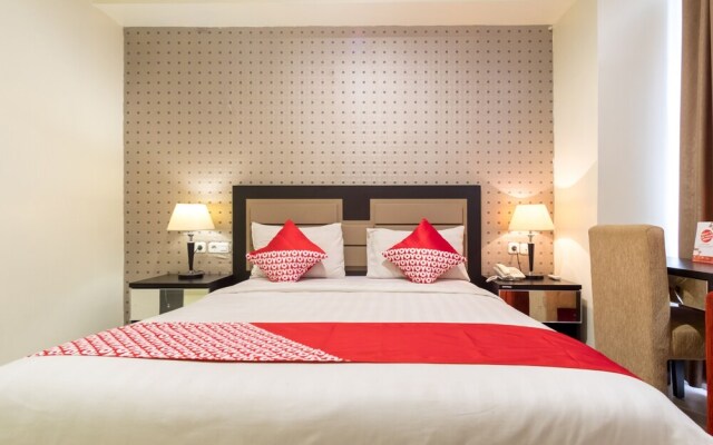 RedDoorz Plus near Cambridge City Square