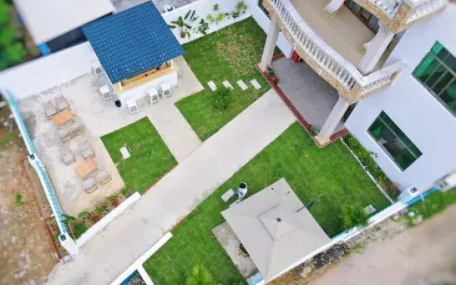 Wanning Haipan Lushan Surfing Homestay