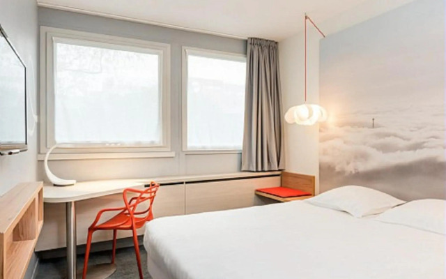 ibis Styles Paris Velizy