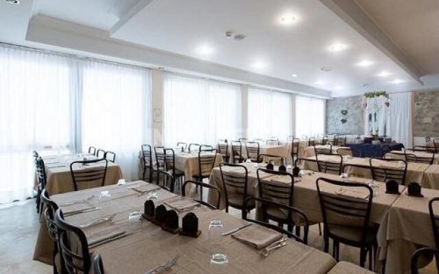 Piccolo Hotel
