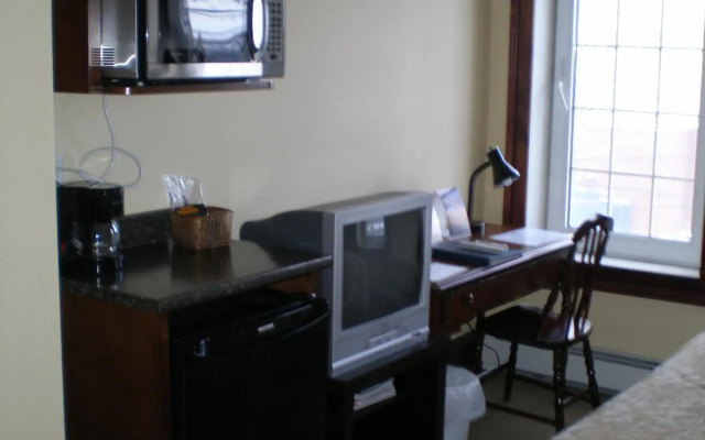 Spanish Bay Inn, CANADA