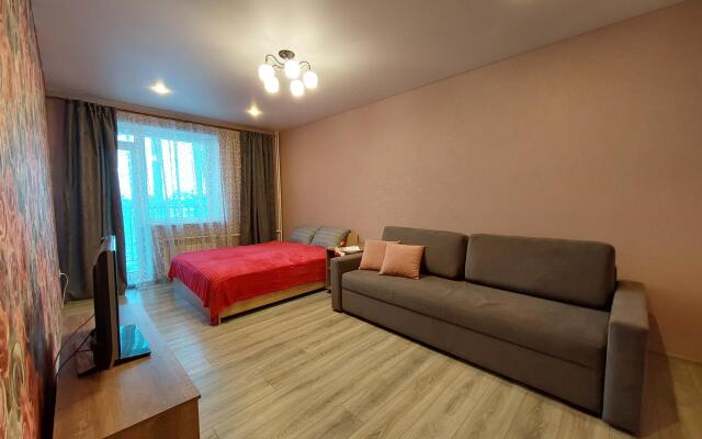 Апартаменты на Братьев Кашириных