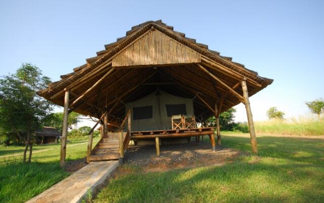 Bwana Tembo Safari Lodge