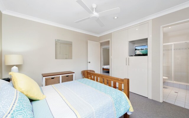 Grevillia, Bay Parklands, Unit 49/2 Gowrie Avenue