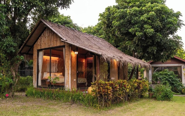 Lion Cafe Resort