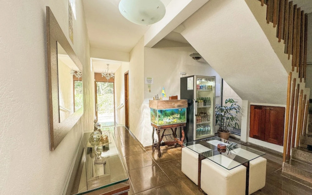 Pousada Entre Folhas