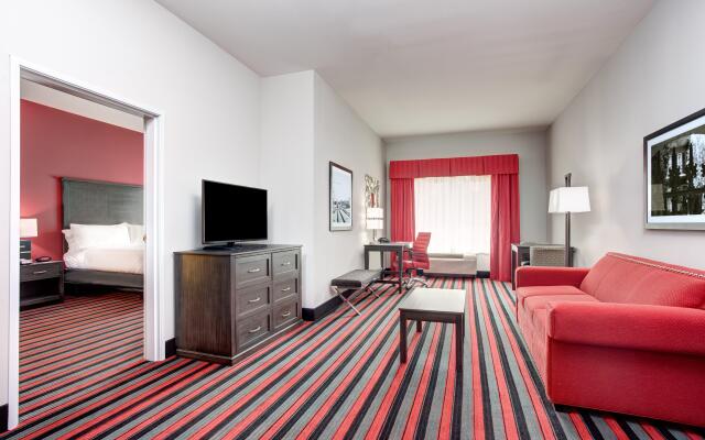 Holiday Inn Hotel & Suites Lafayette North, an IHG Hotel