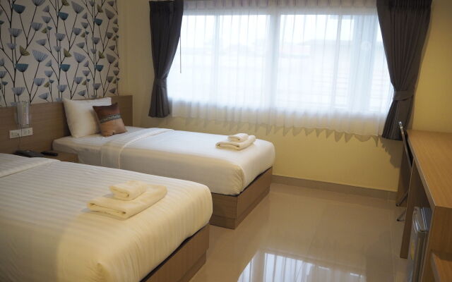 Suksomboon Hotel