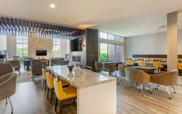 Cambria Hotel Fort Collins