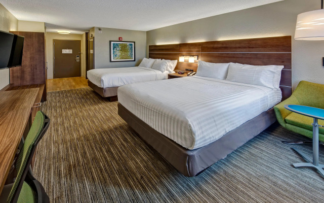 Holiday Inn Express Louisville Airport Expo Center by IHG