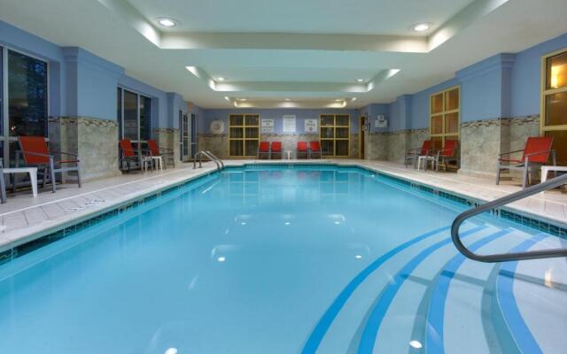 Holiday Inn Express Tower Center by IHG